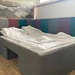 Sara Z Sauna *