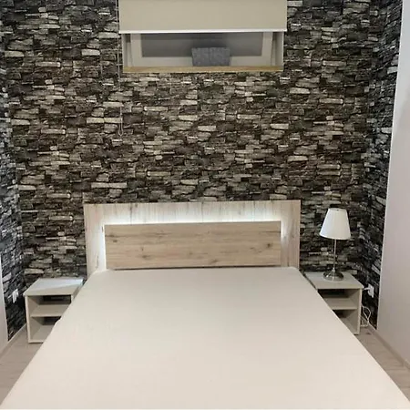 公寓 Sara Z Sauna 乌斯特龙